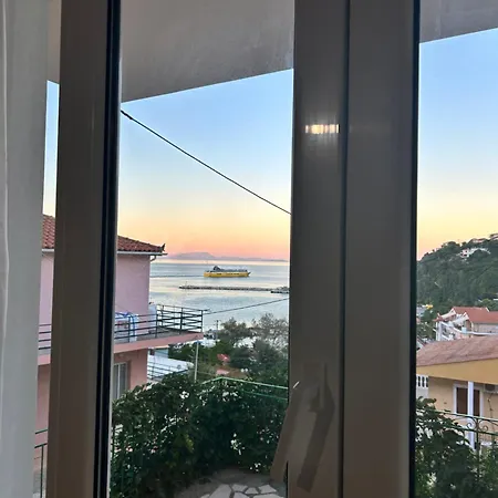 Daisy Maisonette アパート